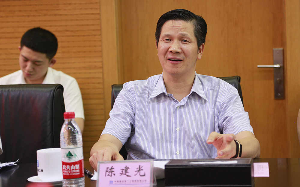 鴻坤地產集團與中建二局簽訂戰略合作協議現場